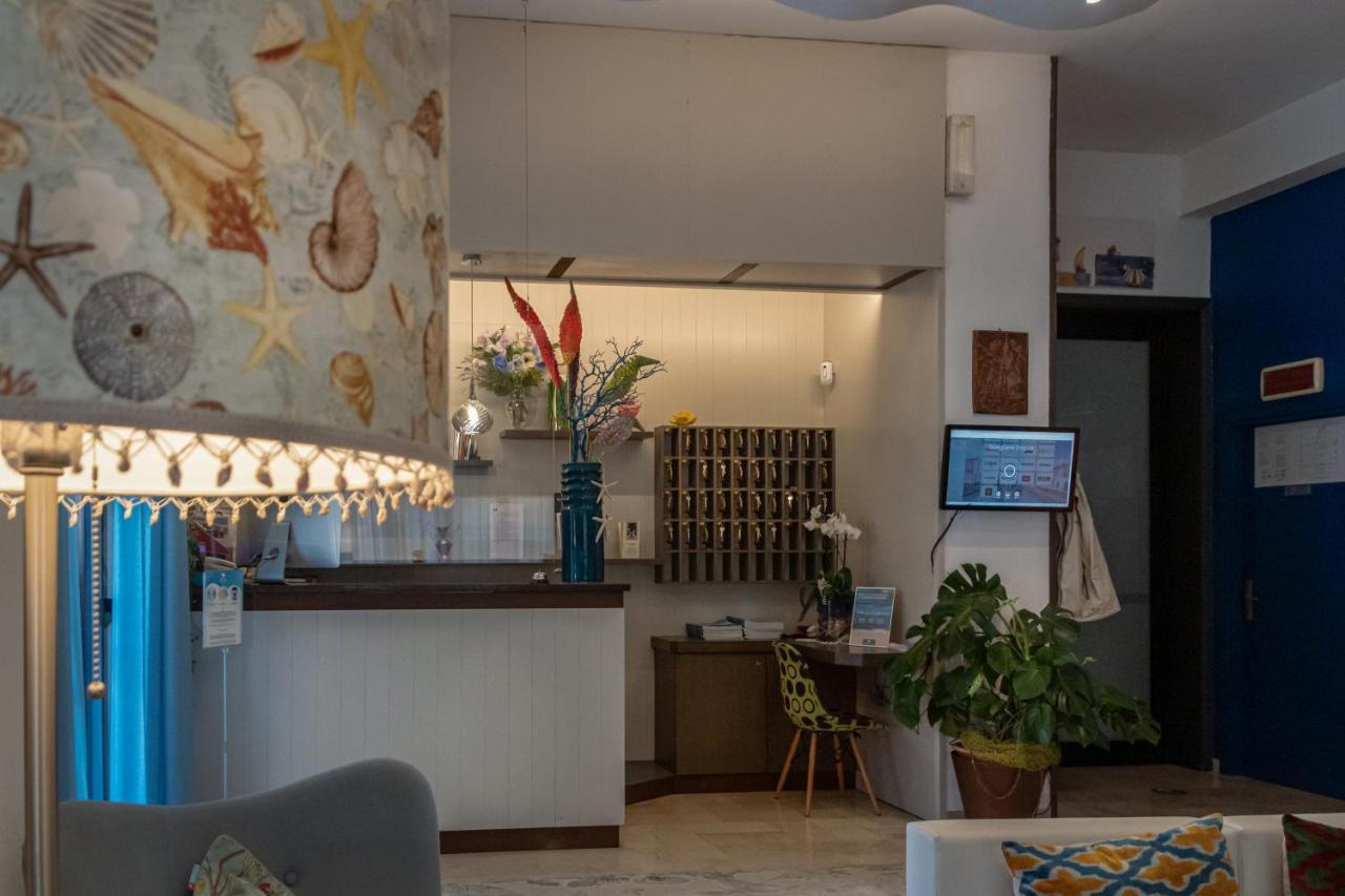 Hotel Boston Cesenatico Extérieur photo